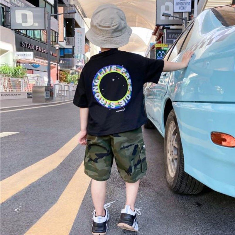 Boys' summer suit 2022 new Korean version of the big boy foreign style short-sleeved camouflage pants sports children's two-piece trendy