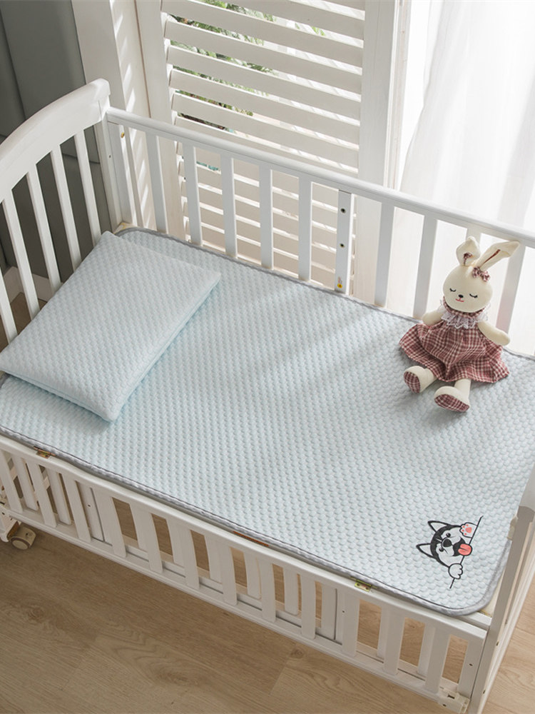 Can be customized children's kindergarten ice silk peas baby mat summer baby special breathable and sweat-absorbing