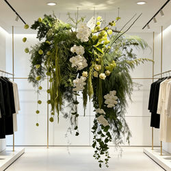 Simulated Green Plants for Clothing Store Decoration, High-Quality Realistic Green Plant Arrangements for Interior Landscape and Visual Merchandising