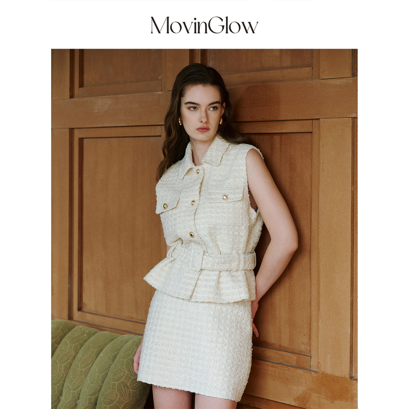 Movinglow|Paris Art Exhibition Wool-Blend Three-Dimensional Velvet Woven Tweed A-Line Bodycon Short Skirt in Chanel Style Movinglow|Paris Art Exhibition Wool-Blend Three-Dimensional Velvet Woven Tweed A-Line Bodycon Short Skirt in Chanel Style