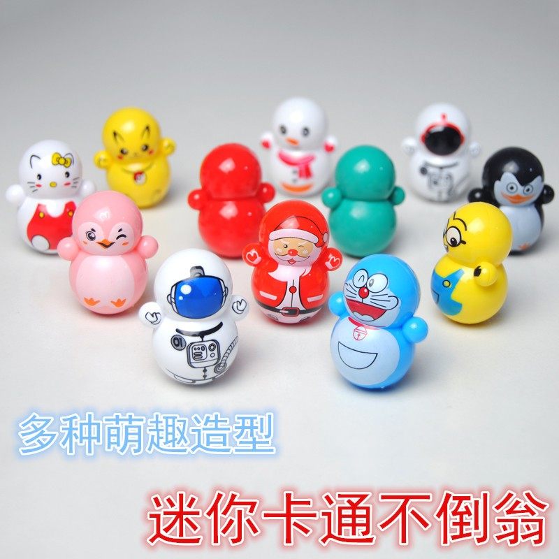 Cartoon Cute Astronaut Mini Plastic Tumblle swing piece Christmas Doxa Swing Head Decompression Small Toy Giver