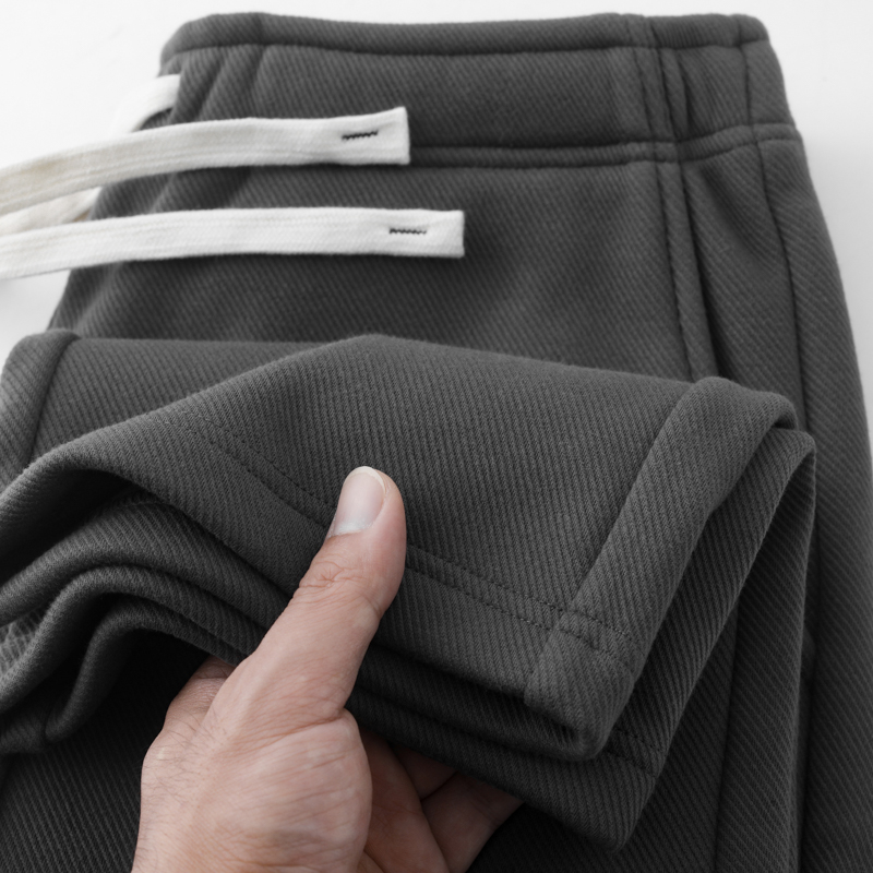 アメリカンスタイルのチャコールグレーのストレートドレープスウェットパンツ男性用ソリッドカラールーズツイル快適なスポーツカジュアルパンツ女性用春と夏