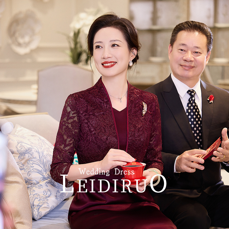 Letai's "Bell Ink" Mother-Of-The-Bride Wedding Dress Can Be Worn Casually, a New Elegant and Stylish Evening Gown for the Mother of the Bride