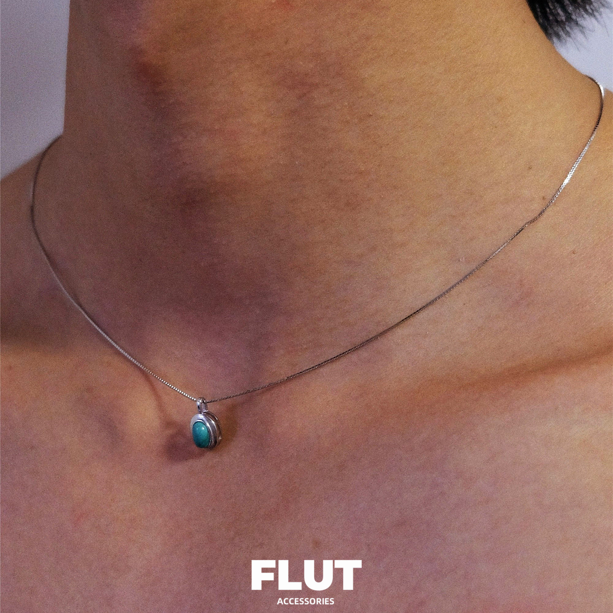 FLUTオリジナルデザイン S925スターリングシルバー ターコイズペンダントネックレス、レトロエスニックスタイル、ユニセックス鎖骨チェーン