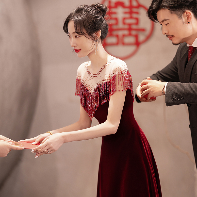 2026 New Style Bride's Toast Dress, Elegant Burgundy Velvet Engagement Dress, Homecoming Thank-You Banquet Evening Dress