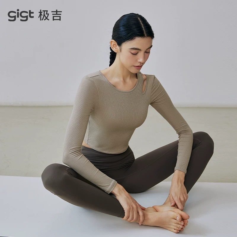Коллекция женской одежды для йоги Jiji Yunwei 2024 новая fitness топы облегающий покрой топлистый длинный рукав спортодежда