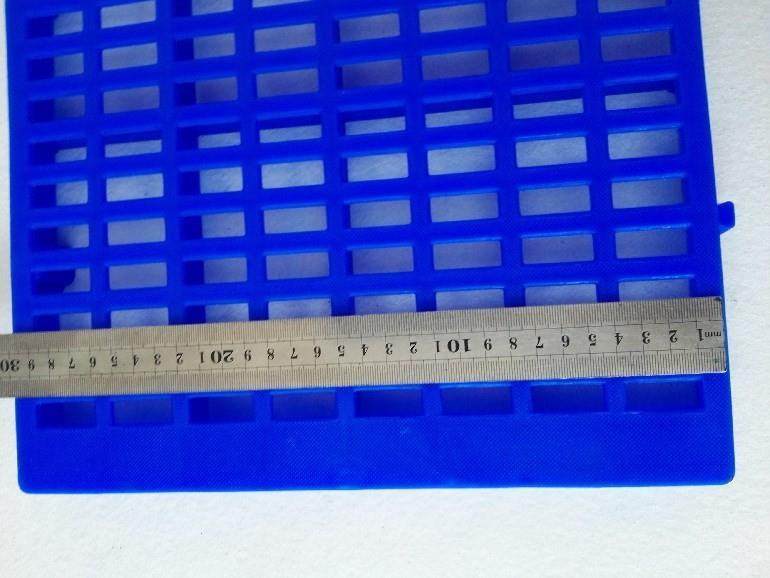 Universal board dog leaky plastic foot pad rabbit foot pad dog cage bottom material net feces dog board cage pet pad mat