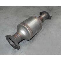 Original factory adapted to Chery Dongfangzhi three-way catalytic converter assembly Dongfangzhi three-way catalytic converter muffler
