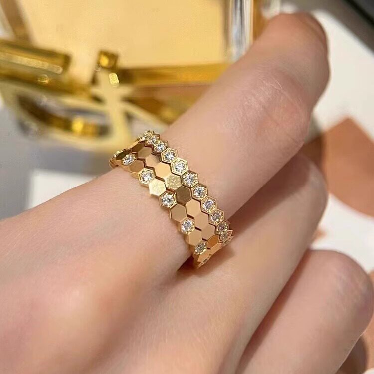 2026买ZNONI珠宝真钻石排戒，满钻叠戴适合订婚戒指💍吗?