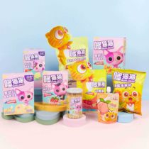 Doo cat gift bag rice cake dissolved bean charcoal burning stick Hawthorn bar puff cod fish fillet milk shellfish sucking Corn Flakes