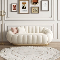 Три человека (металлические основания) разместили цвет цвета. Замечания по умолчанию белые ямки экрана