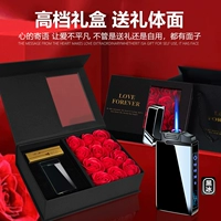 Подарочная коробка с розами черный лед