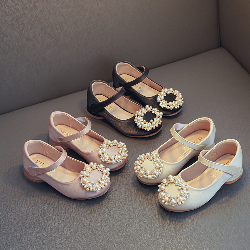 Korean Boy Shoes 2022 Spring Autumn New Baby Name Yuan High Heel Pearl Buttoned Single Shoes Net Red Girl Princess Leather Shoes Woman