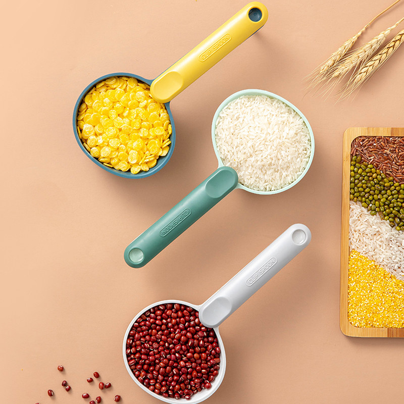 Multi-functional scooping rice spoon baking digging flour rice flour miscellaneous grains spoon home kitchen plastic long handle with clip measuring rice spoon