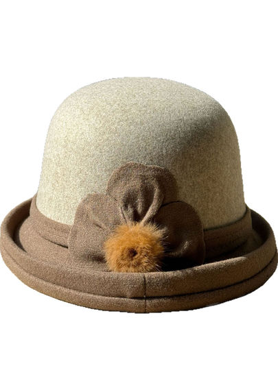 New middle-aged and elderly women's winter hats for mothers, grandmothers and old ladies, plus velvet to keep warm, imitation woolen hats, fashionable