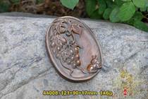 Hui Poly] Qing Dynasty Hainan Yellow Flower pear High reliefs with mature grapes Oval Small Pendulum with Antique Essence