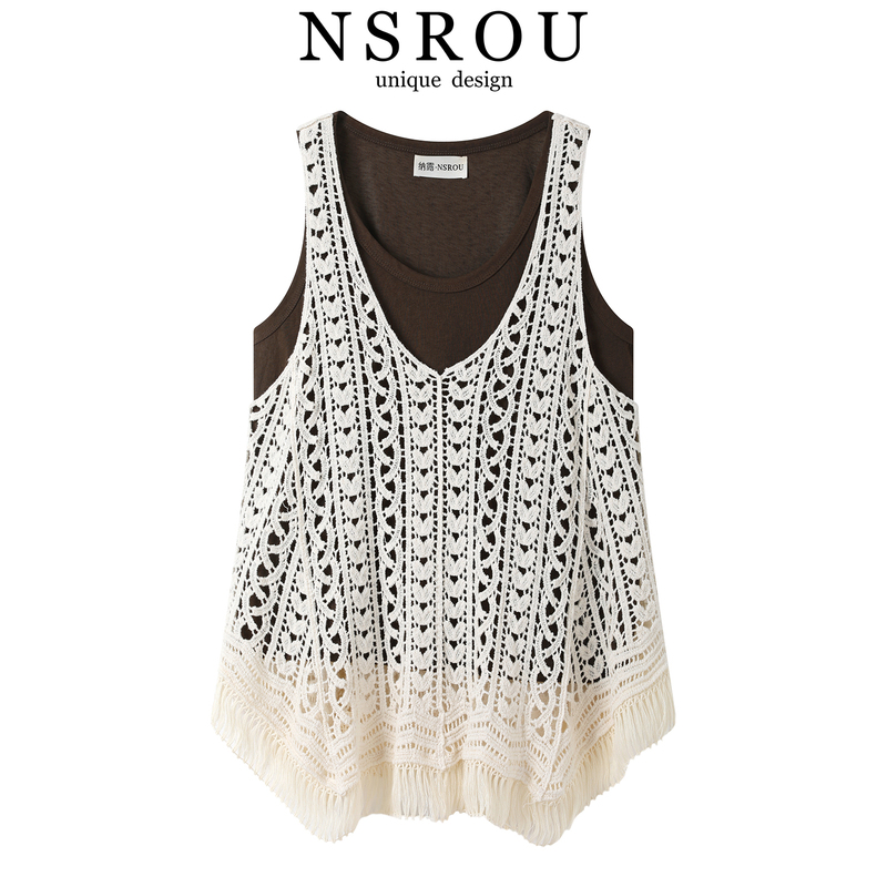 Bohemian Hollow Crochet Tassel Sleeveless Knitted Vest Layered Slimming Top Two-Piece Set for Women in Summer Bohemian Hollow Crochet Tassel Sleeveless Knitted Vest Layered Slimming Top Two-Piece Set for Women in Summer