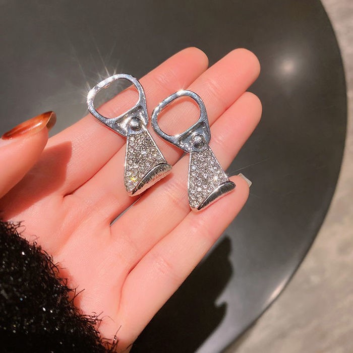 Can pull loop earrings female niche design sense premium cold wind stud earrings 2021 new fashion ins earrings