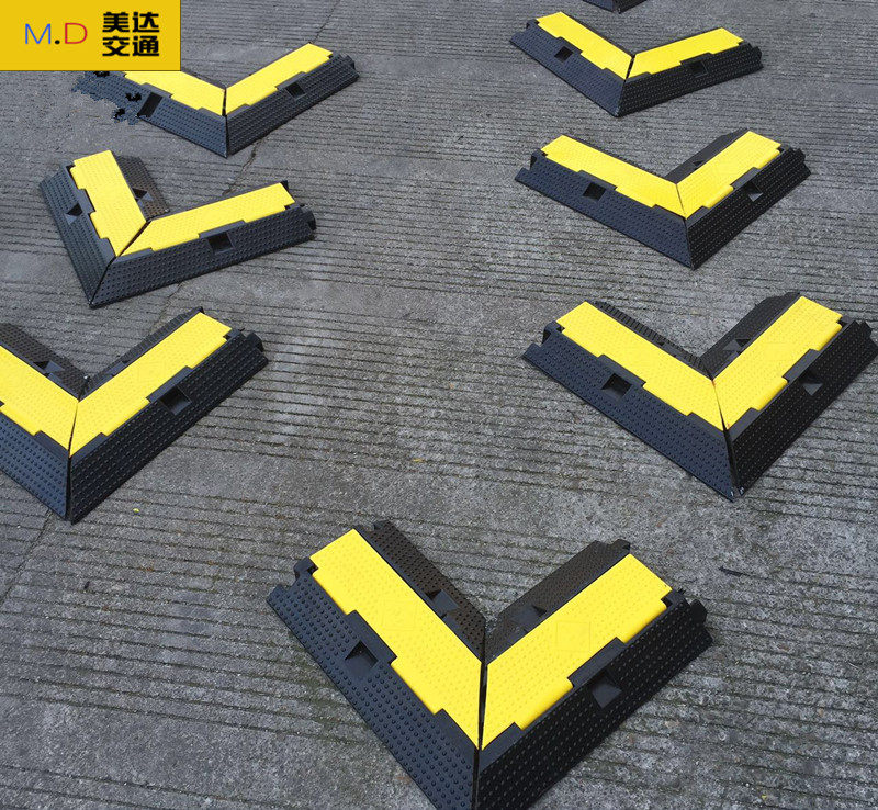 Rubber line slot deceleration with corner corner 45 degree 90 degree corner crosswire wire wire cord laying board