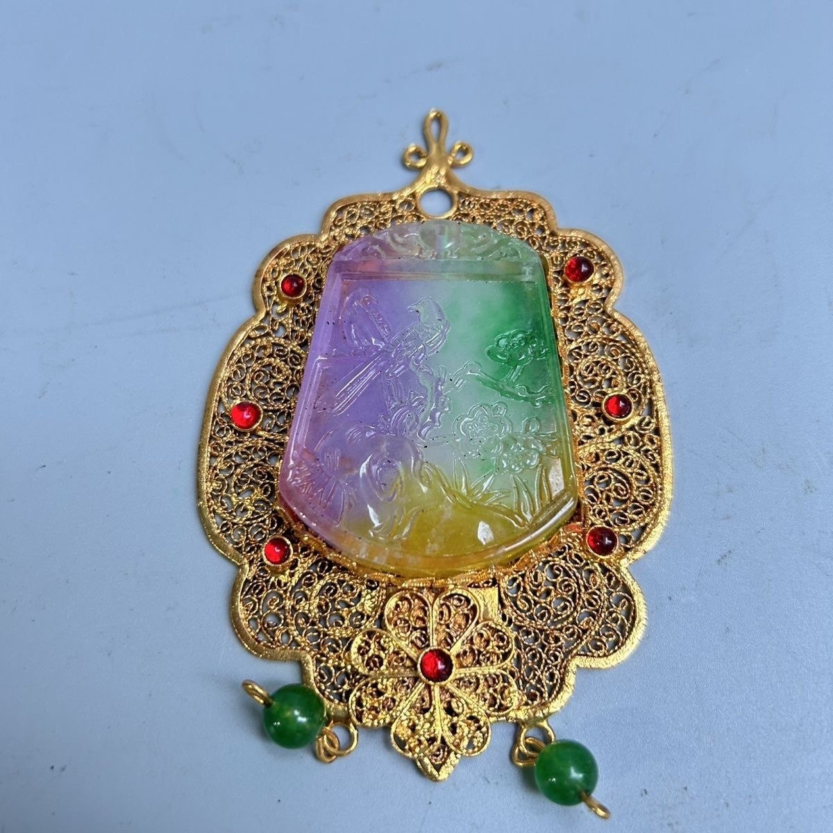 翡翠ペンダント根付置物