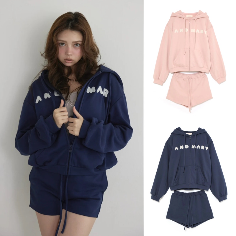 Andmary Same Style Zip-Up Hooded Letter Print Short Sweatshirt Drawstring Shorts Two-Piece Sports Suit for Women Andmary Same Style Zip-Up Hooded Letter Print Short Sweatshirt Drawstring Shorts Two-Piece Sports Suit for Women