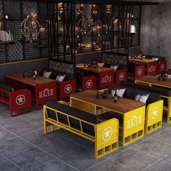 Retro bar booth sofa ຮ້ານອາຫານແບບອຸດສາຫະກໍາທາດເຫຼັກ Qingba ຮ້ານຊານົມຮ້ານ barbecue ຕາຕະລາງຮ້ານແລະປະທານປະສົມປະສານຕາຕະລາງ dining
