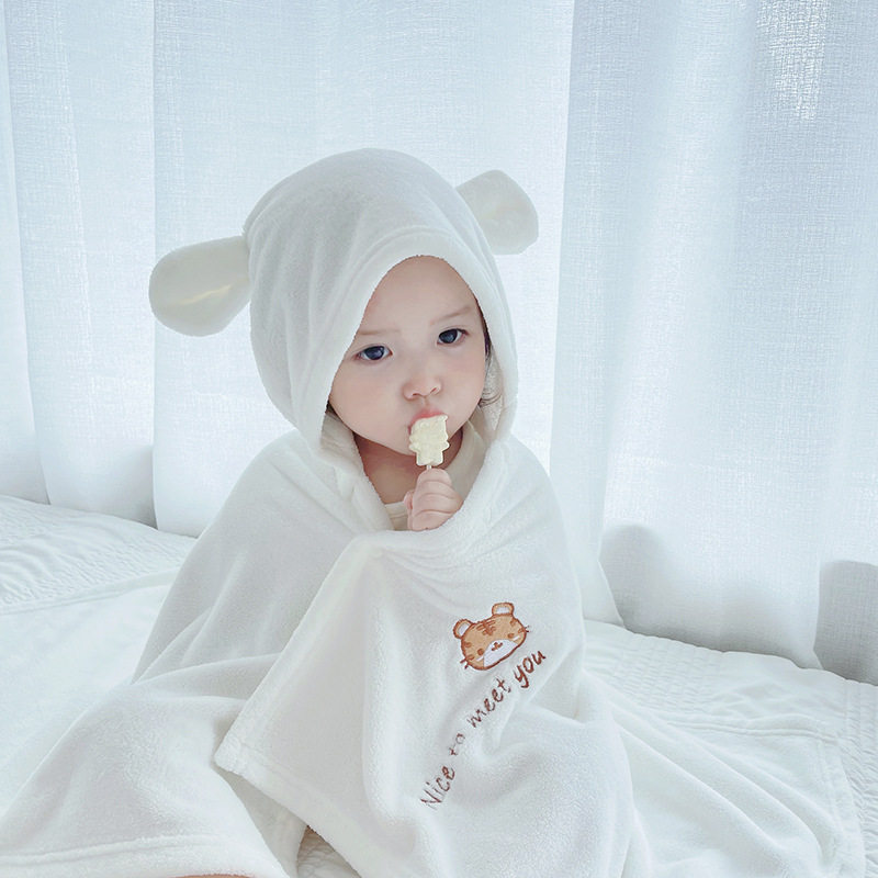 Newborn baby absorbent quick-drying wearable bathrobe baby bath towel hooded cloak children's special ultra-soft summer even