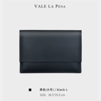 Черный, большой