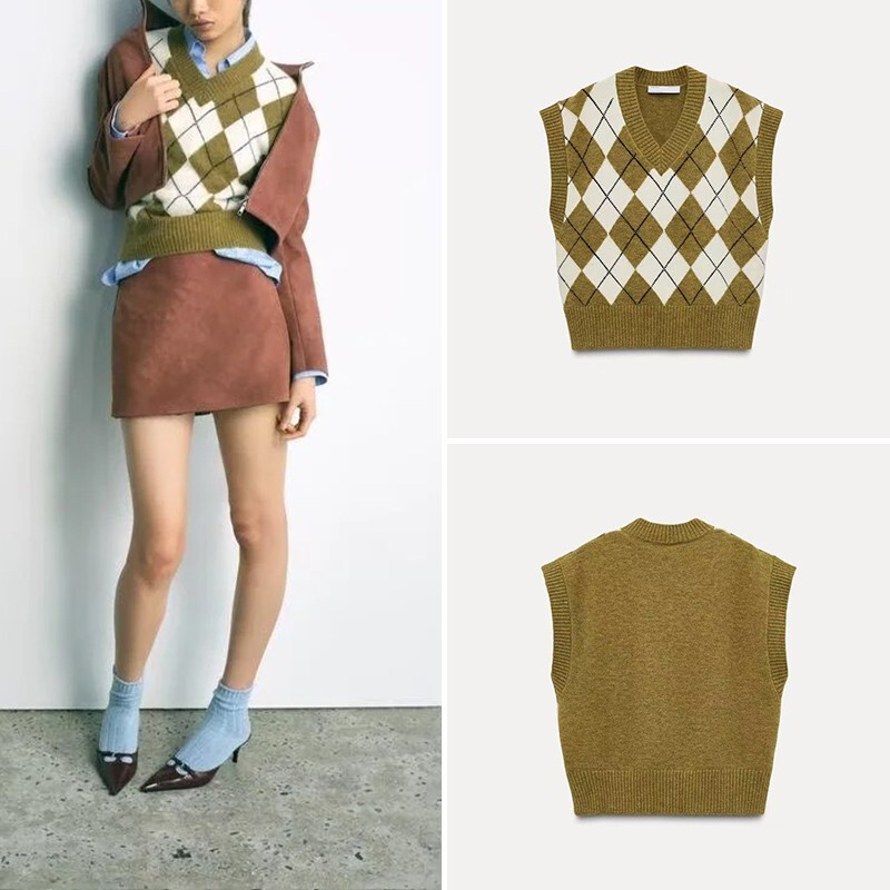 Cabinet 279! Women's Spring 2025 Diamond Pattern Jacquard V Neck Sleeveless Vest Style Sweater 5755008