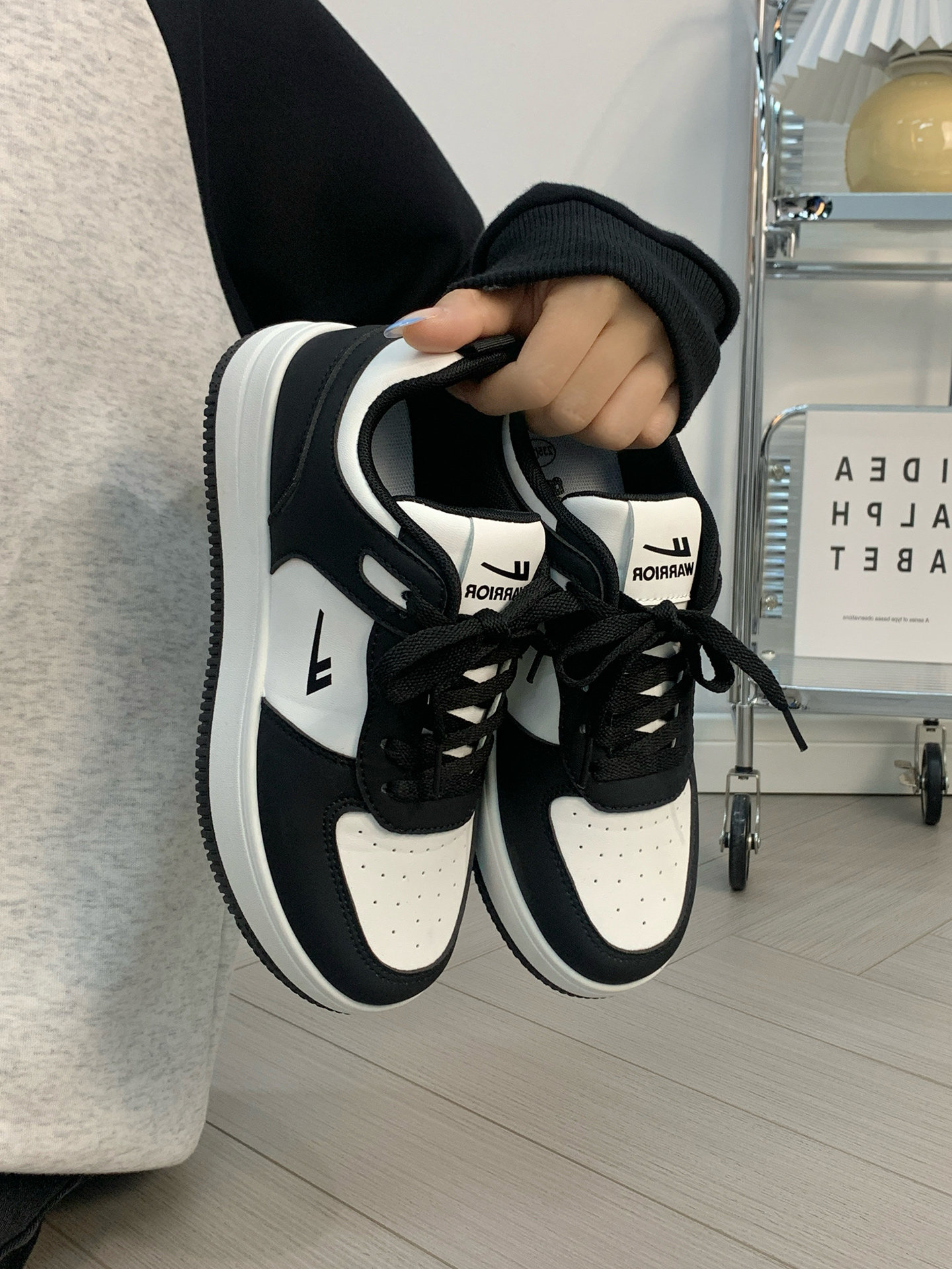 Pull Back Men's Shoes, Black and White Sneakers, Sports Shoes, New Popular Autumn Breathable Shoes, Versatile Student Men's Casual Shoes