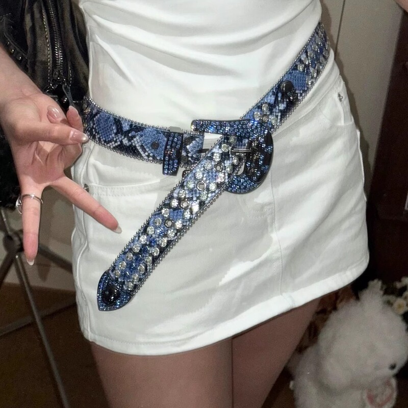 Suki Blue Snake-Patterned Rhinestone Skull Belt with Ghost Head Edge Bead Decoration, Fully Rhinestone Crystal Belt with Heavy Craftsmanship Suki Blue Snake-Patterned Rhinestone Skull Belt with Ghost Head Edge Bead Decoration, Fully Rhinestone Crystal Belt with Heavy Craftsmanship