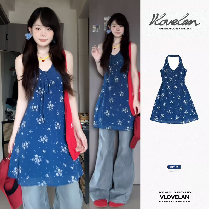 French Retro Blue Floral V-Neck Halterneck Dress for Women, Summer Resort Style, Waist-Cinching, Slimming, Stunning Beach Dress