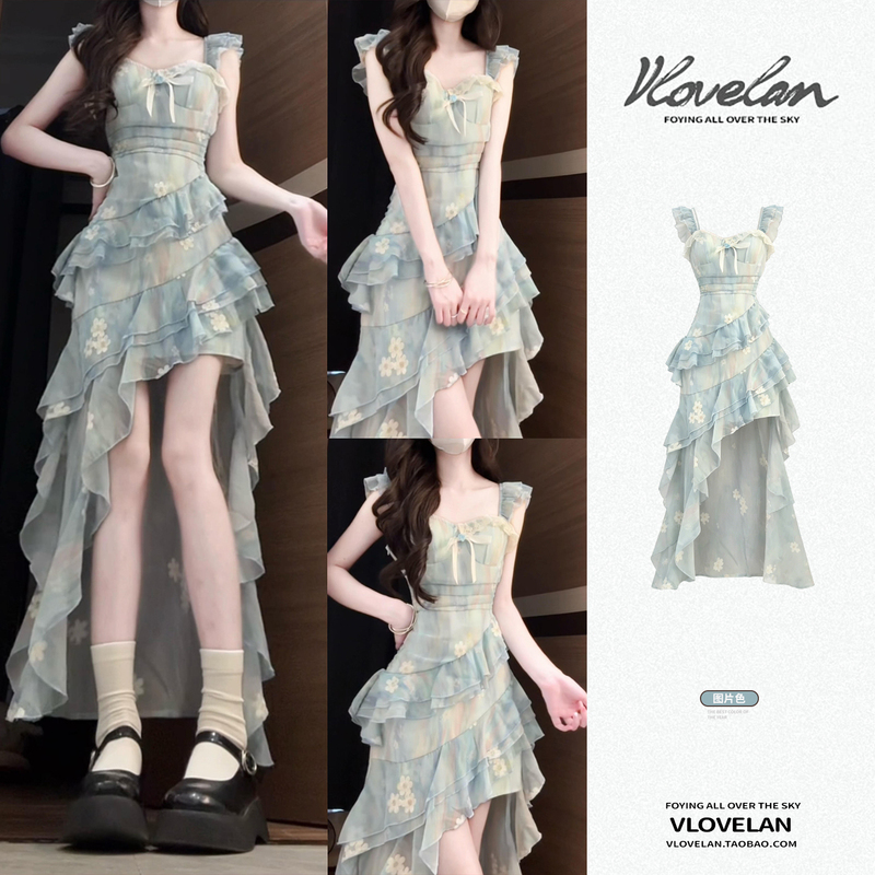 Irregular Floral Dress for Women to Wear at the Beach, Summer 2026 Vacation Style, Waist-Cinching, Trailing, with Small Flutter Sleeves, Long Dress Irregular Floral Dress for Women to Wear at the Beach, Summer 2026 Vacation Style, Waist-Cinching, Trailing, with Small Flutter Sleeves, Long Dress