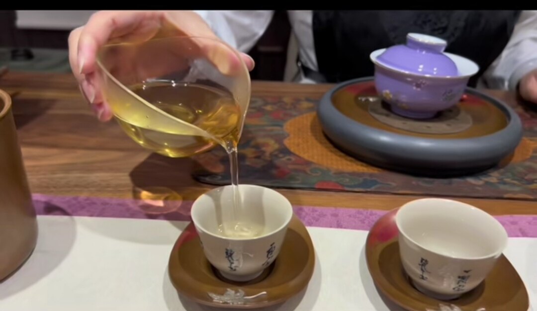 芸雾里茶行