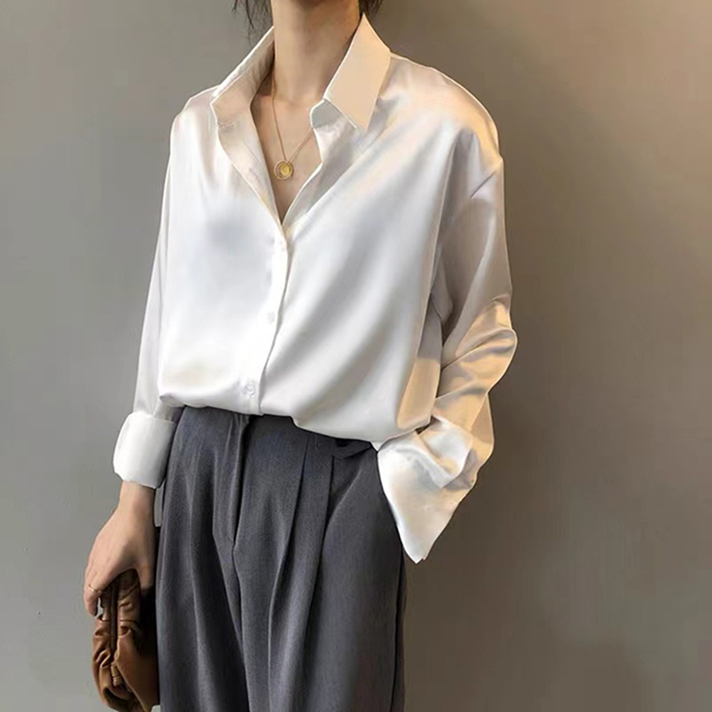 New women's satin casual light luxury white shirt, spring wear design, elegant loose long sleeves, high-end shirt