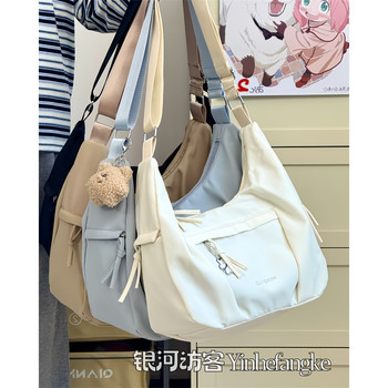 Japanese and korean niche design sports crossbody bag for female students attending class shoulder bag for men large capacity casual commuting bag