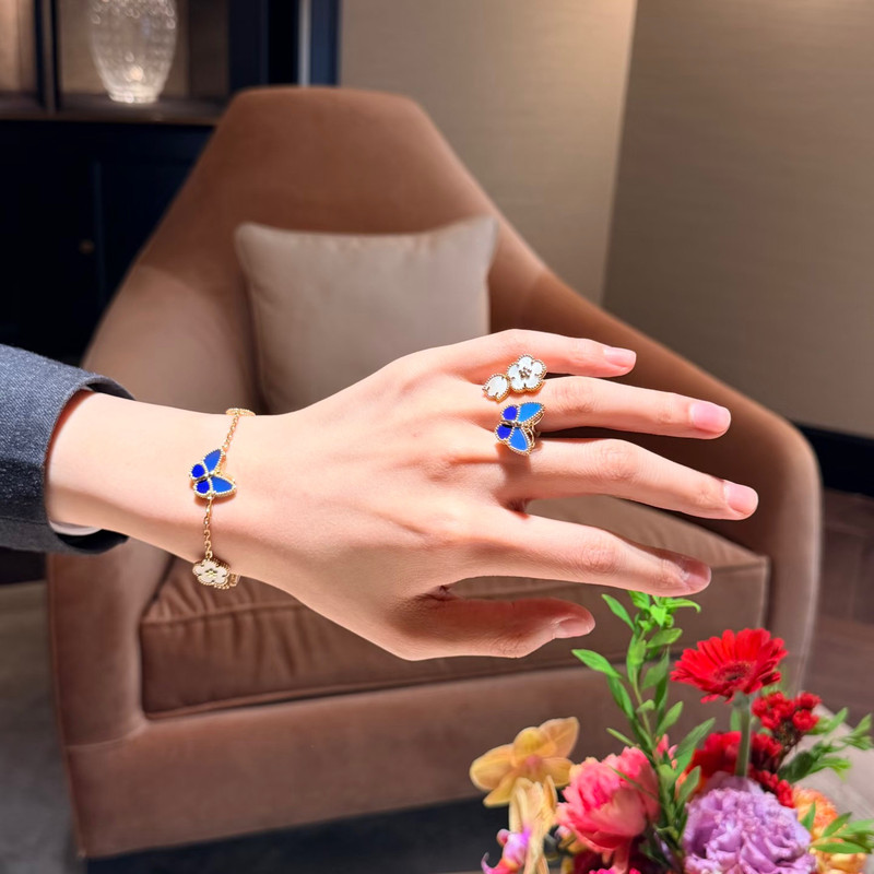 New Limited Edition Lucky Bracelet Ladybug Butterfly Bracelet Flower Plated with 18K Gold New Limited Edition Lucky Bracelet Ladybug Butterfly Bracelet Flower Plated with 18K Gold