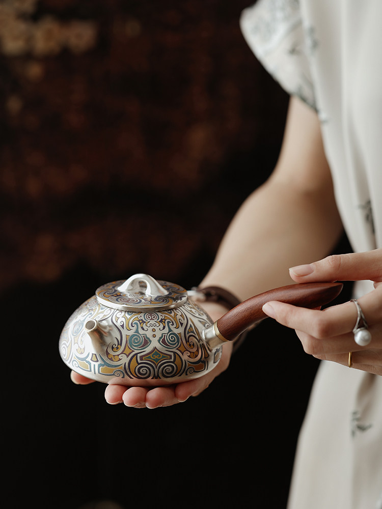 Mr. Ji's Dunhuang Gilt Silver Kung Fu Tea Set, Forbidden City Five Blessings Tea Cup and Teapot Set, Is a Birthday Gift for Elders and Leaders