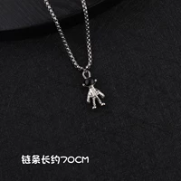 Маска, космонавт