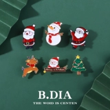 Рождественская брошь для пожилых людей, значок, японская милая булавка, маленький аксессуар