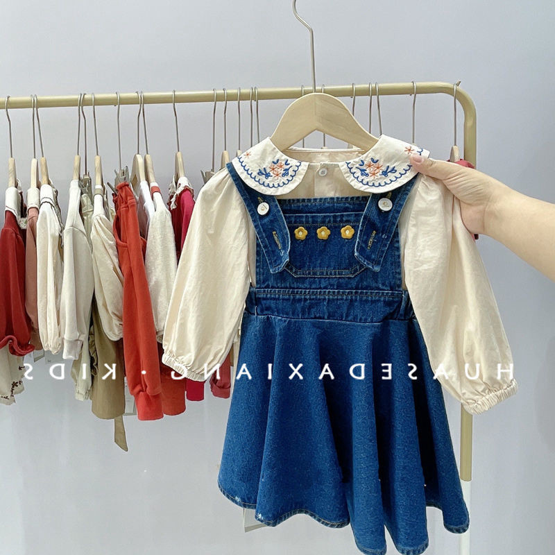 Girls net red suit autumn 2022 new western style fashionable children's embroidery shirt denim baby bag skirt two-piece set