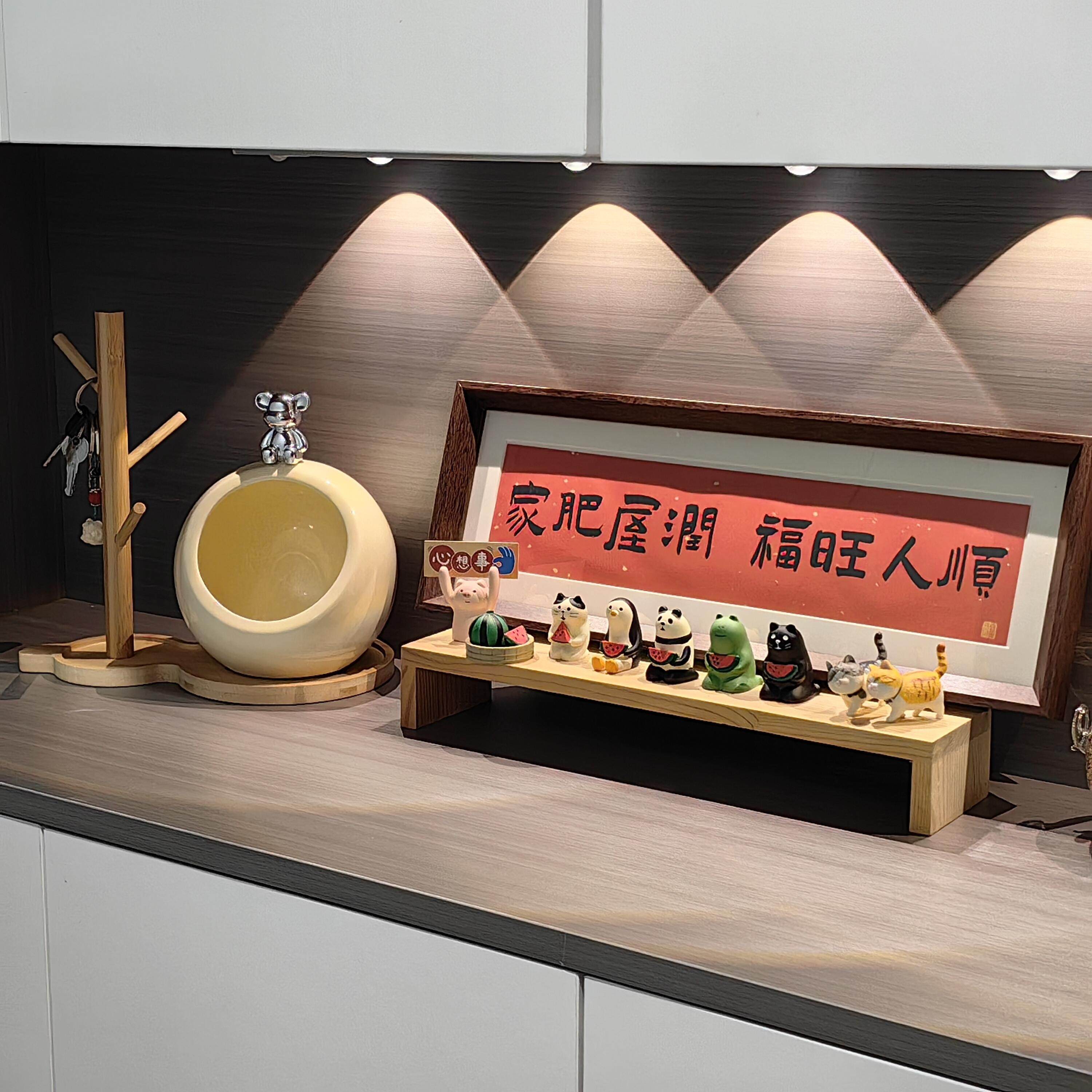 家肥屋润入户玄关装饰摆件电视柜客厅新中式书法摆台相框画喜庆风