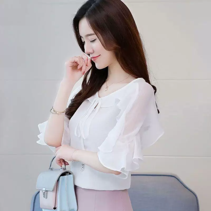 Летняя блуза из шифона дизайна, корейский стиль, оверсайз, slim fit, вырез, тренд сезона, с коротким рукавом