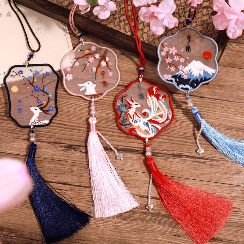 Gusu Impression Qili Shantang] Fan-shaped safety charm car pendant handmade DIY production material heart gift