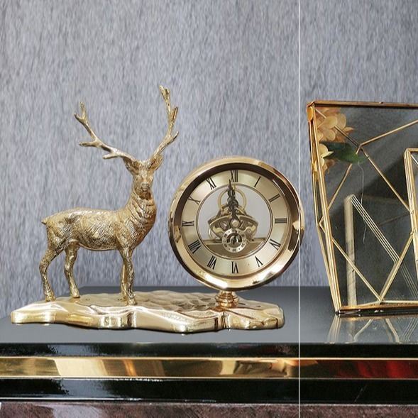 New American home Residence Ornaments DEER SWING PIECE LIVING ROOM TV CABINET WATCH AND WATCH DECORATION NORDIC LIGHT LAVISH CRAFT BOOK ROOM