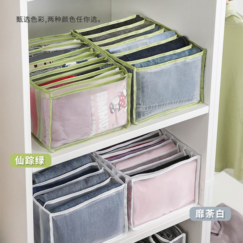 Dormitory upper bunk cabinet storage artifact room wardrobe clothing layered partitions put clothes racks on the bed