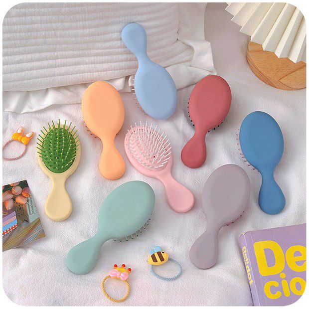 Children's cute cartoon mini curly hair comb air cushion massage comb boys and girls anti-static comb princess super cute accessories
