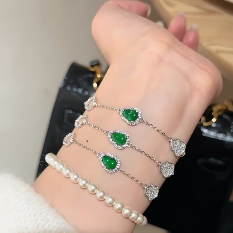 S925 Sterling Silver Natural Jade Green Chalcedony Agate Bracelet for Women, Light Luxury, New Chinese Style, Elegant Design with a Sense of Sophistication