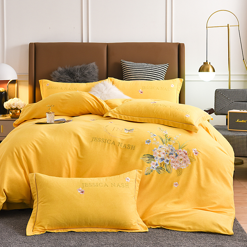 Official flagship store brushed four-piece set of cotton pure cotton thickening autumn and winter high-end embroidery high-end bedding