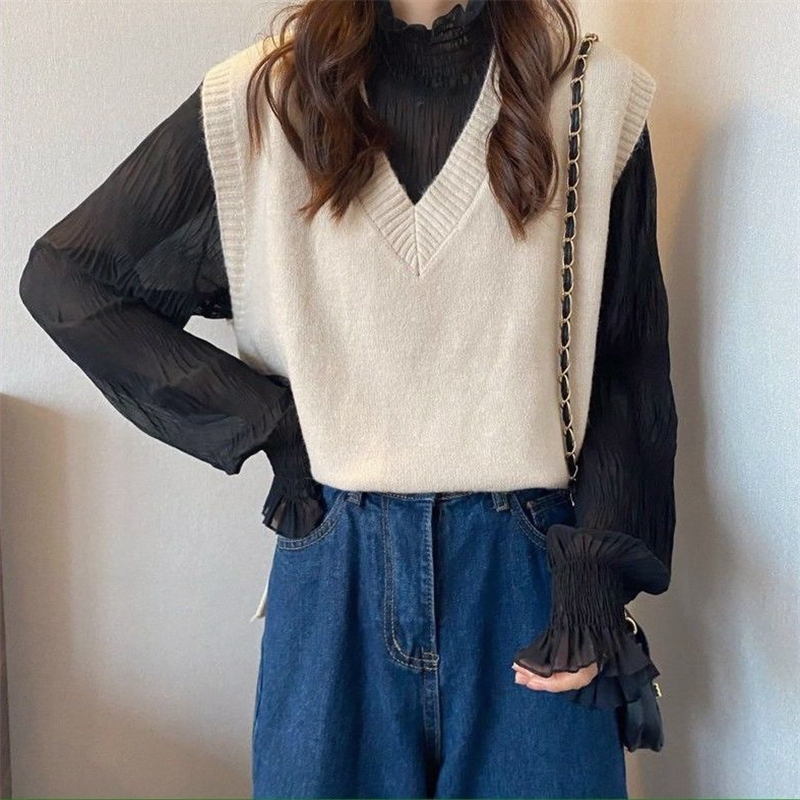 Spring and Autumn Season Outerwear V-Neck Knitted Sweater Vest Layered with a New Style Forest-Style Sleeveless Sweater Vest for Students